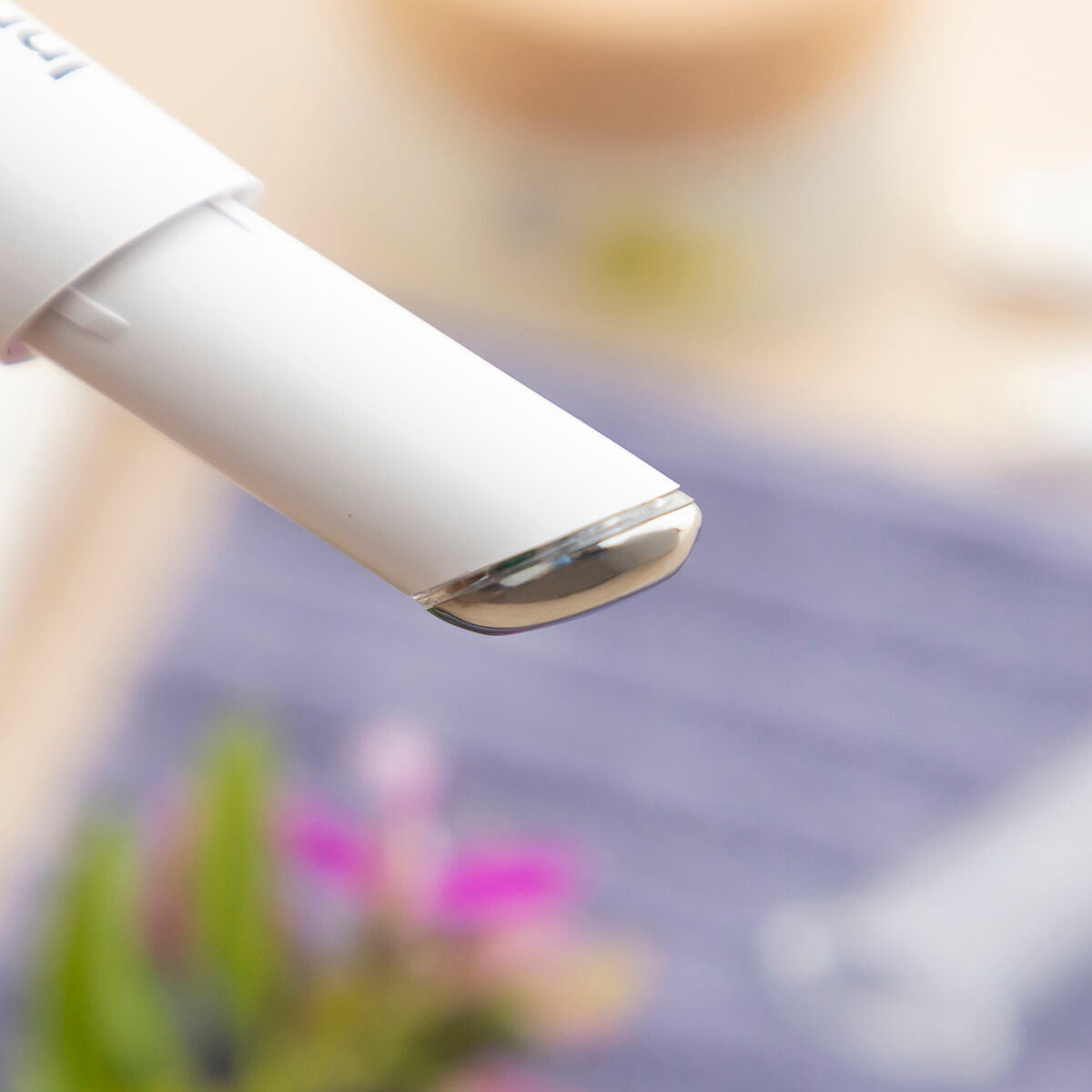 Massaggiatore Occhi LED · InnovaGoods